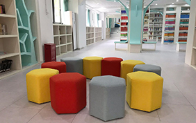 福永中學圖書館（guǎn）