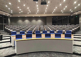 寧波某有（yǒu）限公司報告廳桌椅工（gōng）程案例