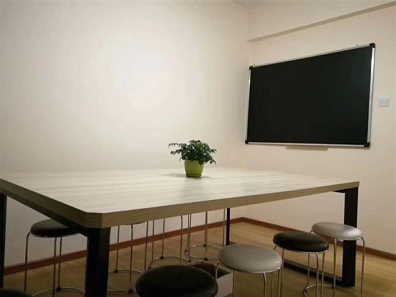 板式（shì）會議（yì）桌鋼架腳（jiǎo）,鋼架櫈，員工櫈