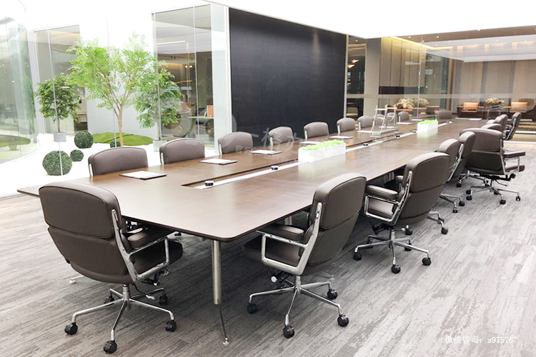 現代板式（shì）會（huì）議桌.jpg
