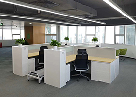 帶午休床屏風卡位（wèi）