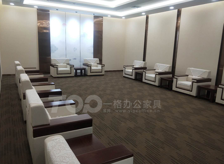 商務接待(dài)布藝(yì)沙發.jpg 商(shāng)務接待布藝沙發.jpg