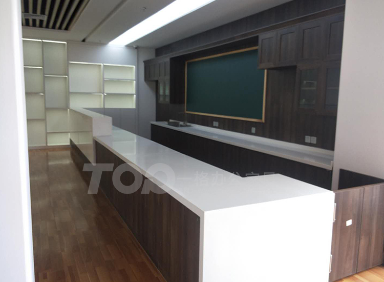 水性漆烤漆班台.jpg 水性漆烤漆班台.jpg