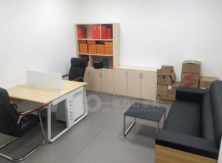 職員辦公桌椅文件櫃沙發.jpg 職員辦(bàn)公桌(zhuō)椅文件櫃沙發.jpg