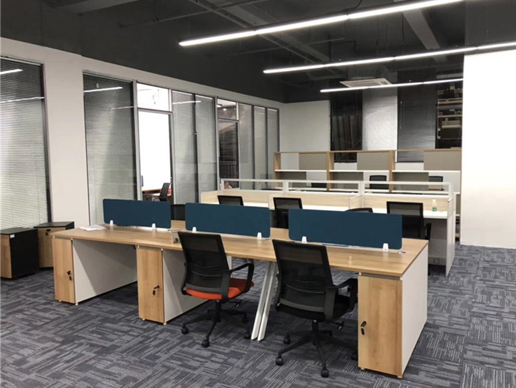 辦公配（pèi）套桌椅