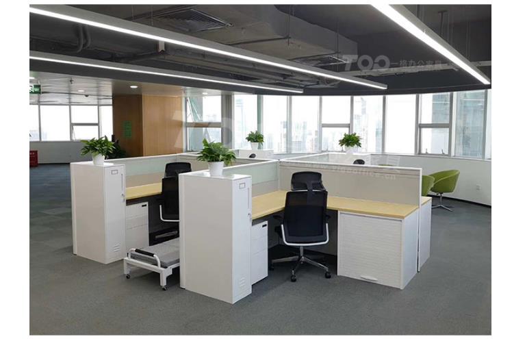 屏風辦公桌 屏風辦公桌(zhuō)